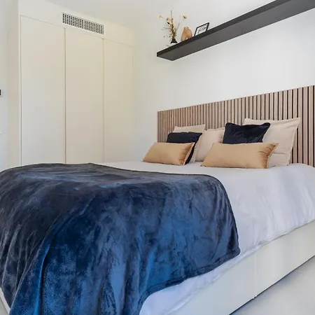 Wonderful Near With Mediterranean Views *