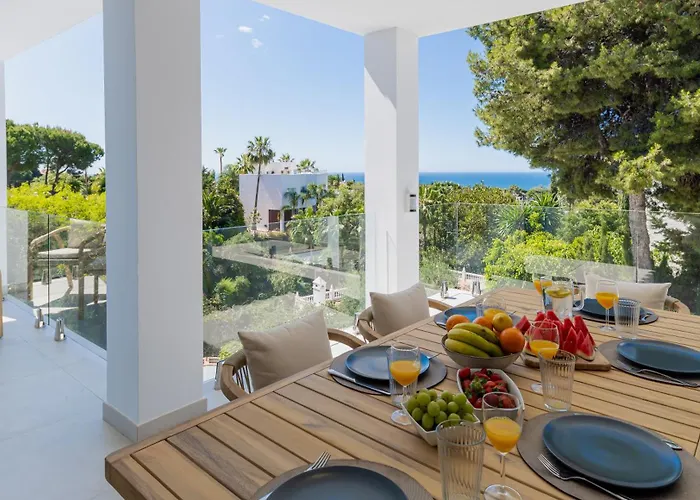 Wonderful Near With Mediterranean Views Будинок відпочинку *