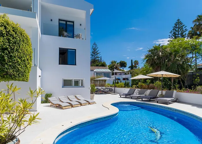 Wonderful Near With Mediterranean Views 마르베야
