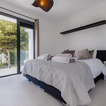 Ferienhaus Wonderful Near With Mediterranean Views